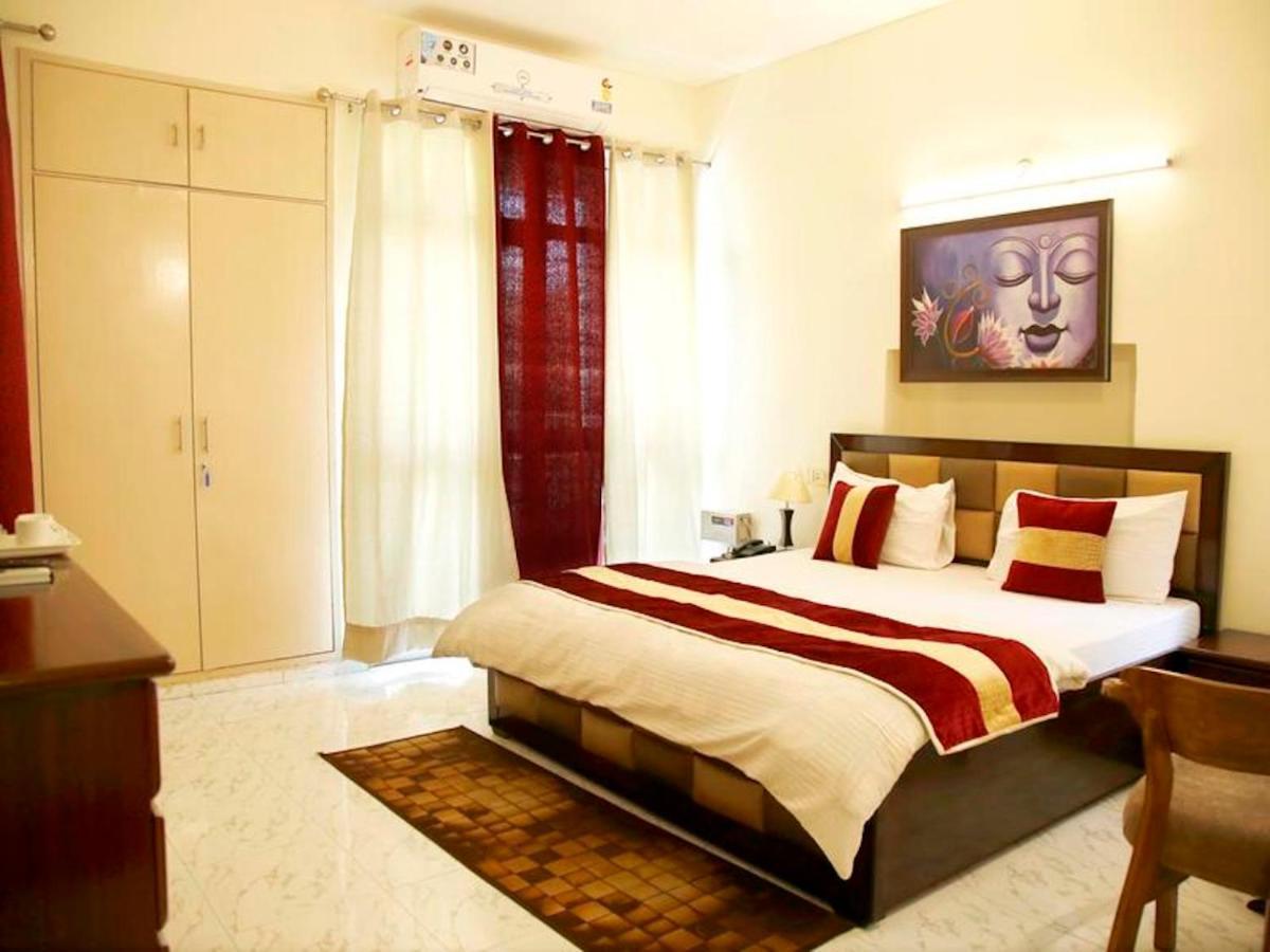 Maplewood Guest House, Neeti Bagh, New Delhiit Is A Boutiqu Guest House - Room 5 Екстериор снимка
