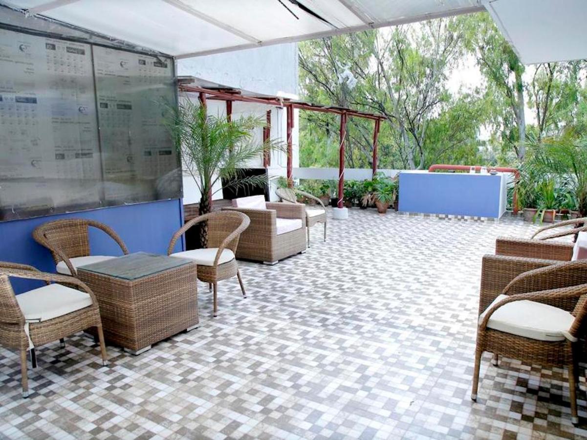 Maplewood Guest House, Neeti Bagh, New Delhiit Is A Boutiqu Guest House - Room 5 Екстериор снимка