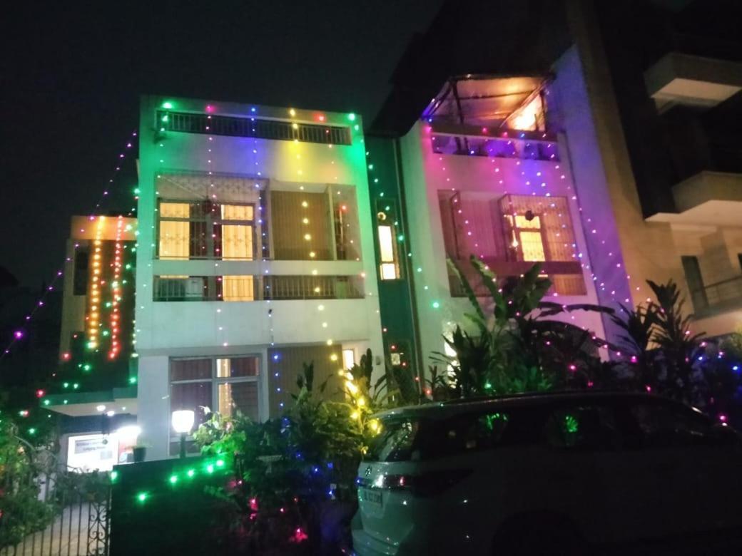 Maplewood Guest House, Neeti Bagh, New Delhiit Is A Boutiqu Guest House - Room 5 Екстериор снимка