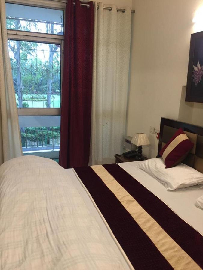 Maplewood Guest House, Neeti Bagh, New Delhiit Is A Boutiqu Guest House - Room 5 Екстериор снимка