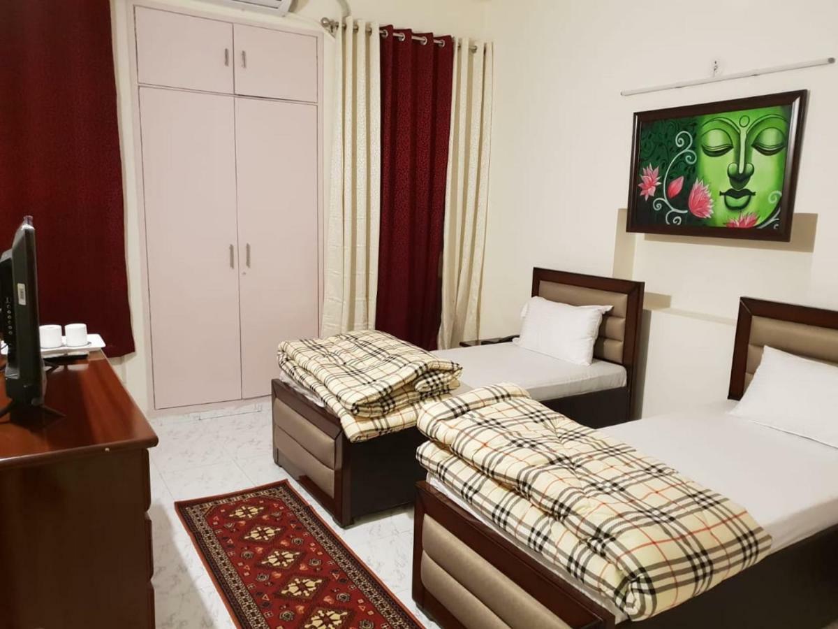 Maplewood Guest House, Neeti Bagh, New Delhiit Is A Boutiqu Guest House - Room 5 Екстериор снимка