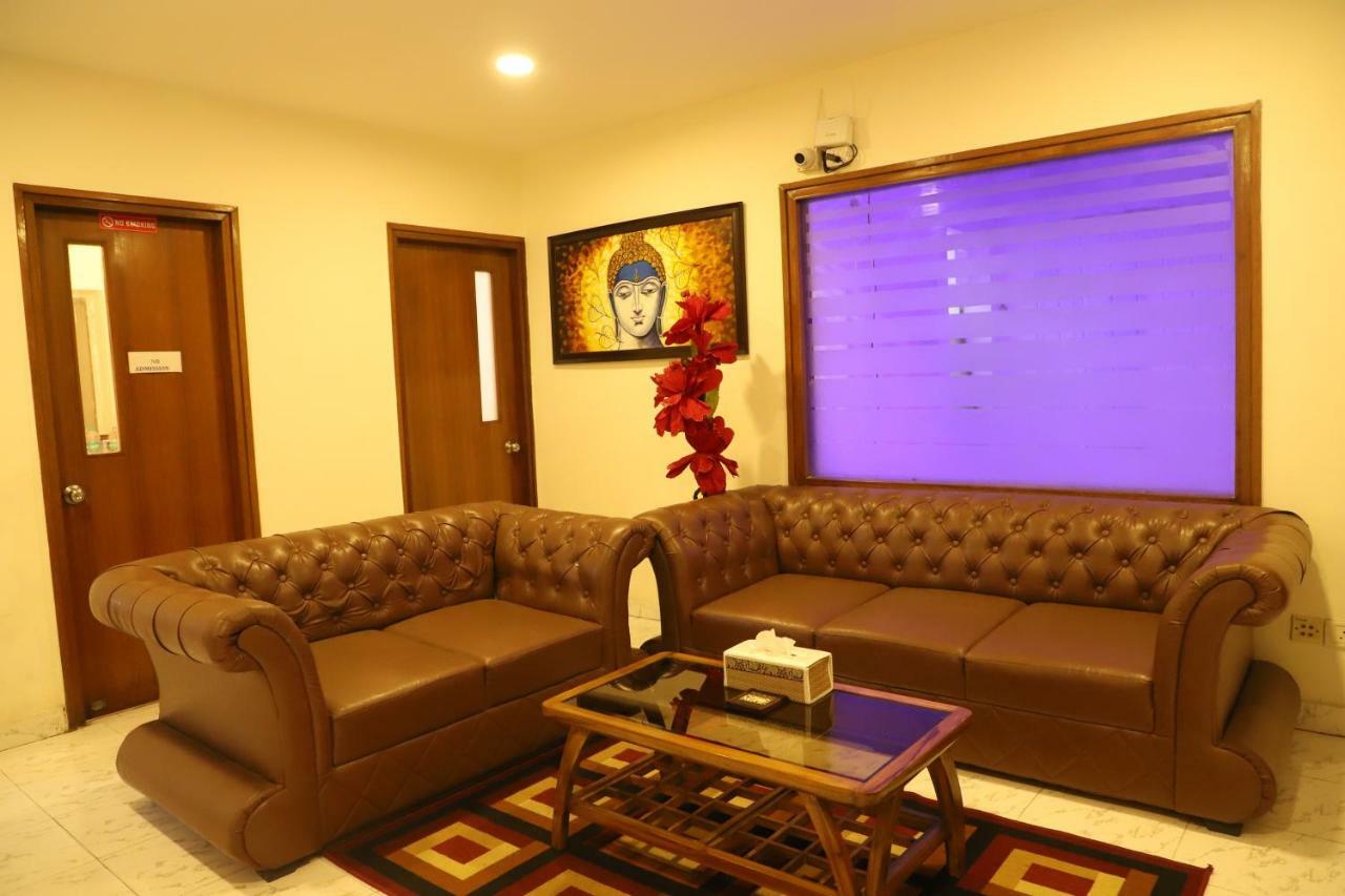 Maplewood Guest House, Neeti Bagh, New Delhiit Is A Boutiqu Guest House - Room 5 Екстериор снимка