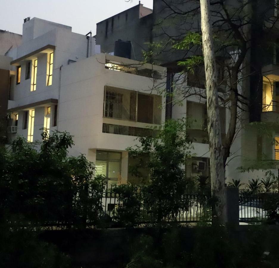 Maplewood Guest House, Neeti Bagh, New Delhiit Is A Boutiqu Guest House - Room 5 Екстериор снимка