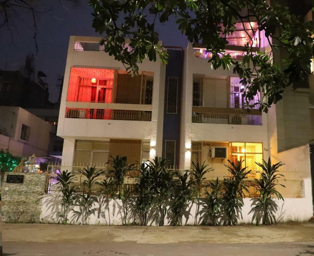 Maplewood Guest House, Neeti Bagh, New Delhiit Is A Boutiqu Guest House - Room 5 Екстериор снимка