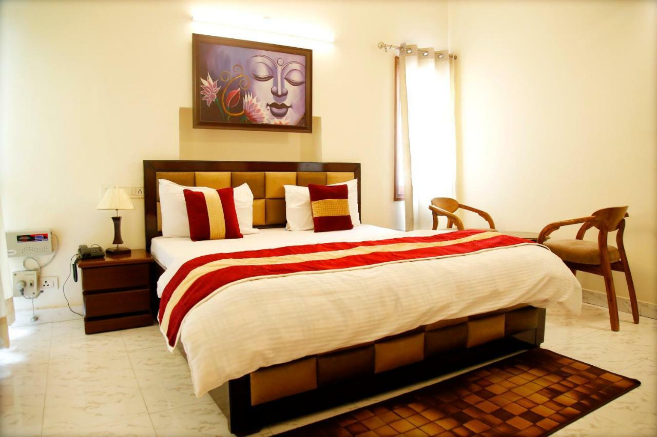 Maplewood Guest House, Neeti Bagh, New Delhiit Is A Boutiqu Guest House - Room 5 Екстериор снимка