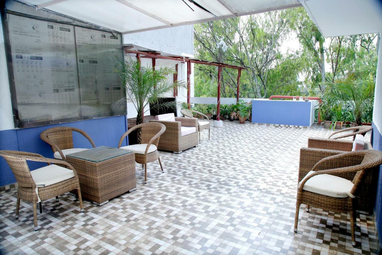 Maplewood Guest House, Neeti Bagh, New Delhiit Is A Boutiqu Guest House - Room 5 Екстериор снимка