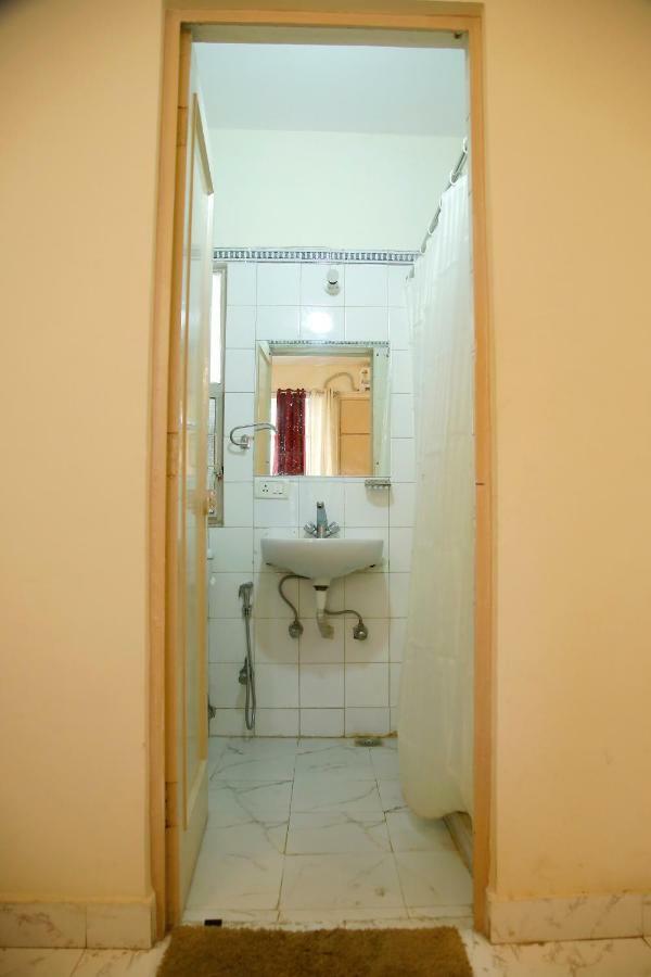 Maplewood Guest House, Neeti Bagh, New Delhiit Is A Boutiqu Guest House - Room 5 Екстериор снимка