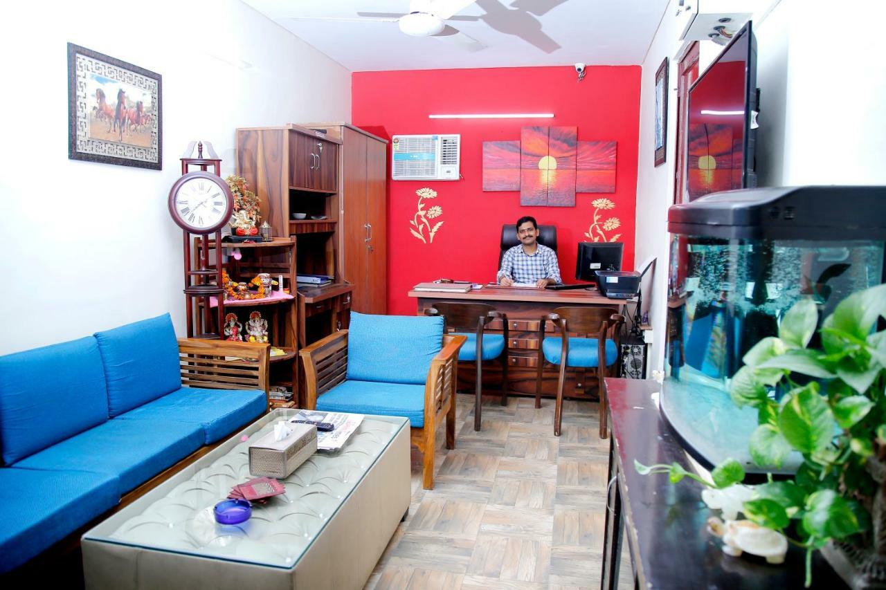 Maplewood Guest House, Neeti Bagh, New Delhiit Is A Boutiqu Guest House - Room 5 Екстериор снимка
