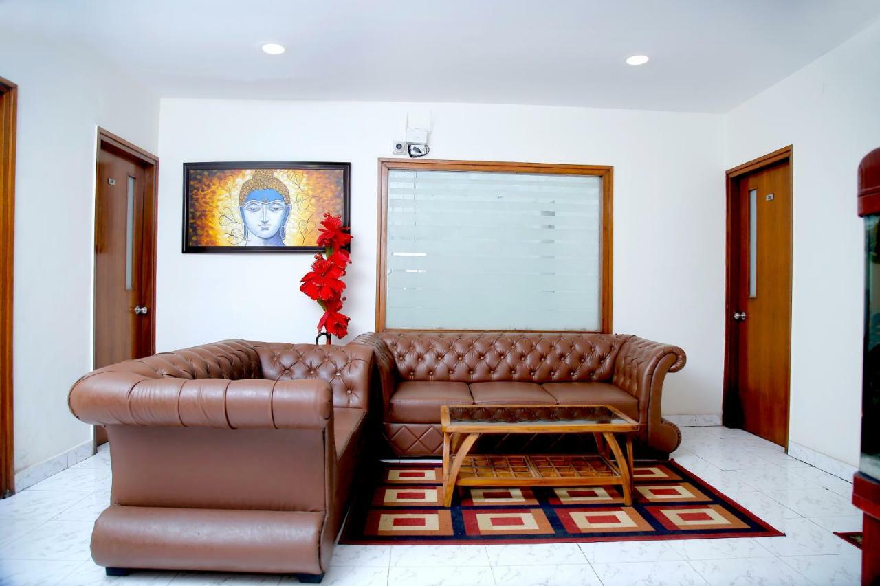 Maplewood Guest House, Neeti Bagh, New Delhiit Is A Boutiqu Guest House - Room 5 Екстериор снимка