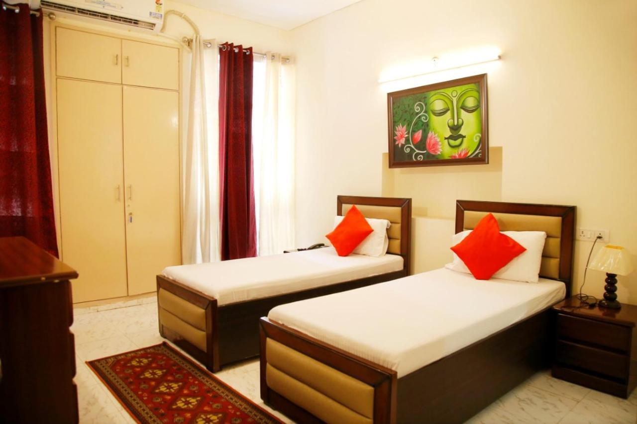 Maplewood Guest House, Neeti Bagh, New Delhiit Is A Boutiqu Guest House - Room 5 Екстериор снимка